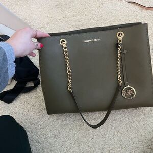 Michael Kors Olive Green Large tote shoulder bag NEW